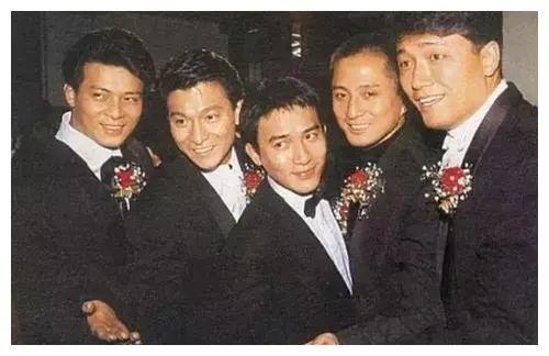 男亲女爱演员表，男亲女爱的演员（黄子华为何有资格成“香港男神”）