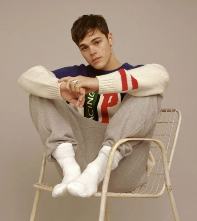 aj 是什么，aj系列所有款式图片（18岁美国新生代男歌手高高瘦瘦白白净净）