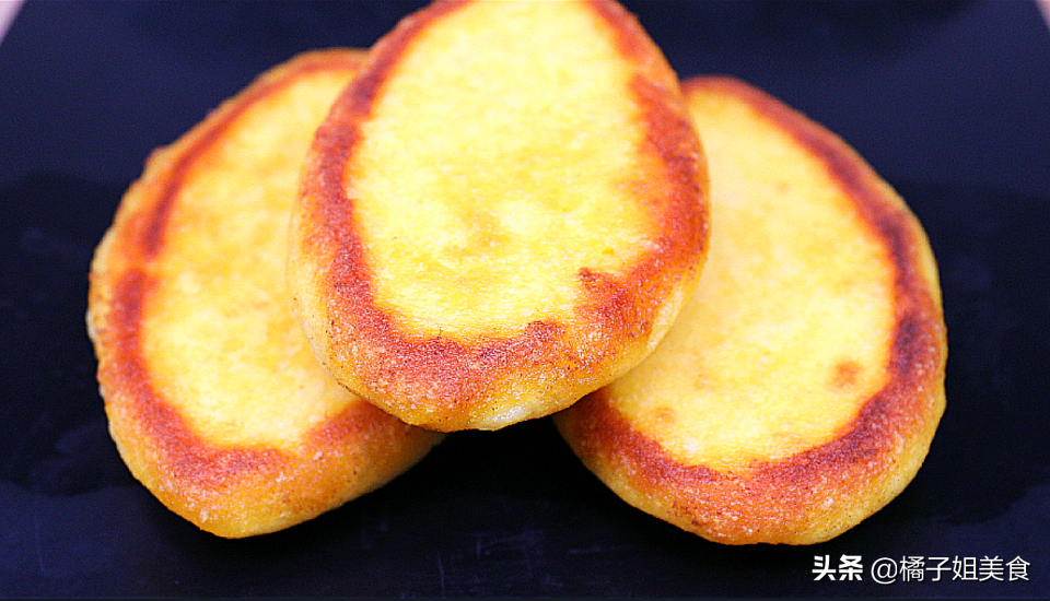 玉米面餅子4步酥脆做法：北方家常早餐零失敗 營養香脆超下飯-起舞食譜網