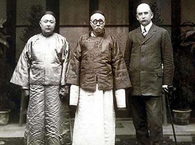 鲁迅的老师不简单：孙子是正部级，曾孙是正国级，侄子是国防部长
