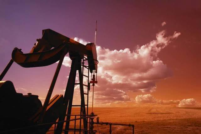 一吨汽油有多少升，一吨汽油有多少升97号油（真的是因为油桶贵了么）