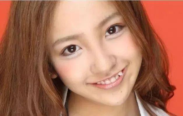 为什么会长虎牙，人为什么会长虎牙（长了会对其它牙齿有影响吗）