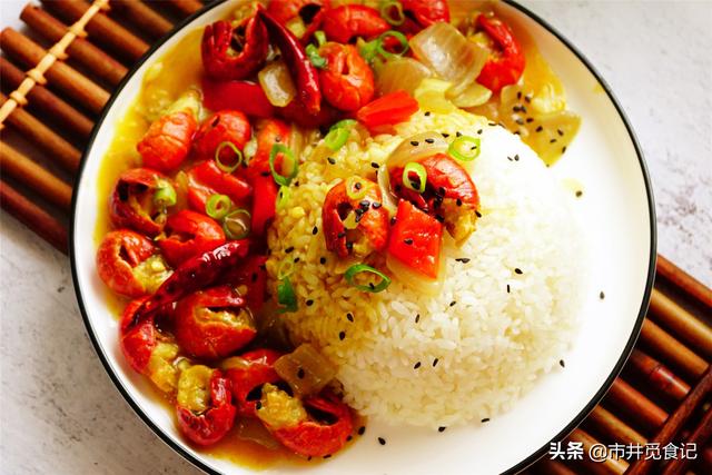 龙虾盖饭家常做法，龙虾盖饭家常做法窍门（若不是成本高真想天天吃）