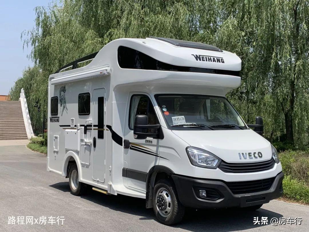 衛航依維柯c型房車