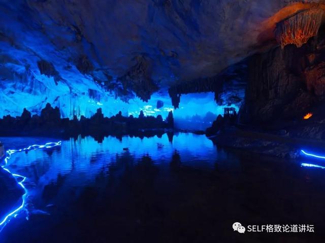 钟乳石是不是生物，钟乳石为什么不是生物（在幽深洞穴里的几百万年）