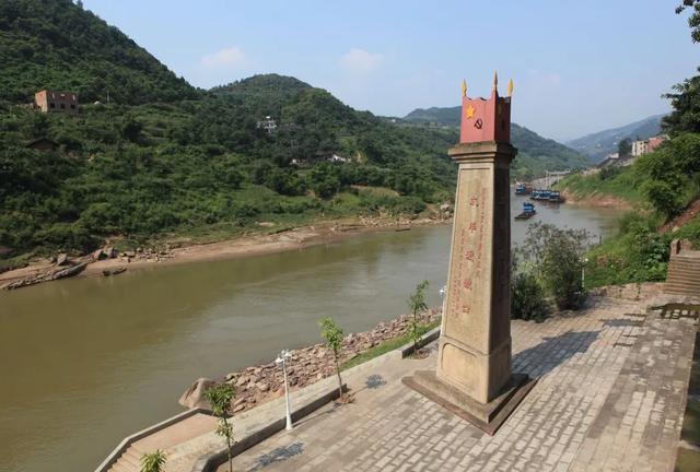 泸州周边有什么好玩的旅游景点，泸州周边有什么好玩的旅游景点吗（值得每一个泸州人去看看）