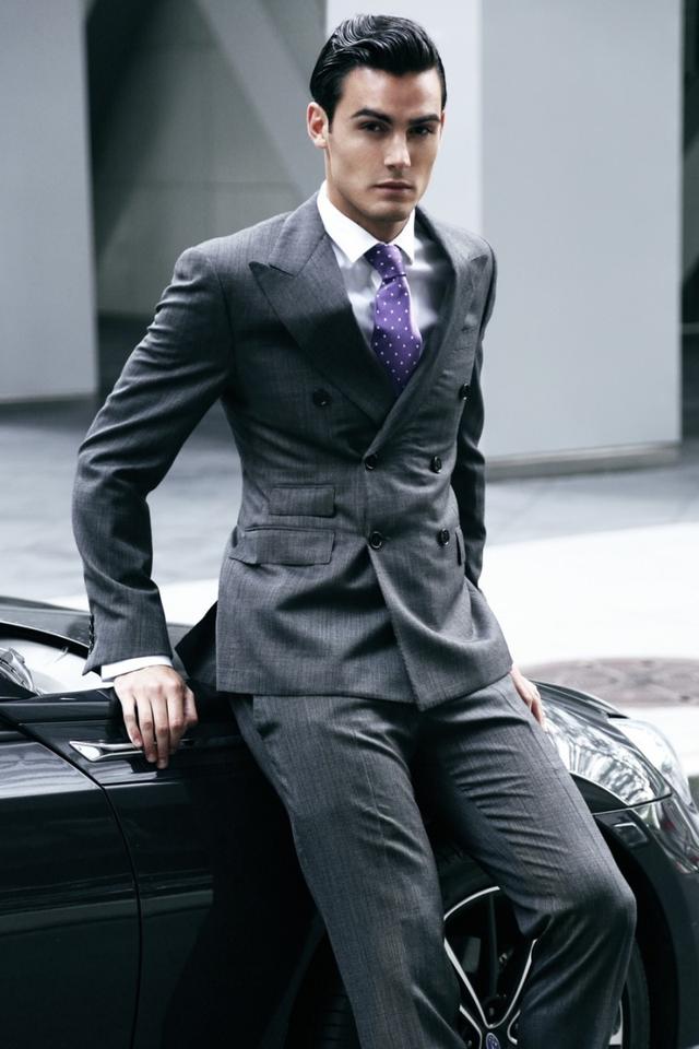 平驳领和戗驳领的区别，平驳领和戗驳领的区别是什么（男士职场神器的西装）