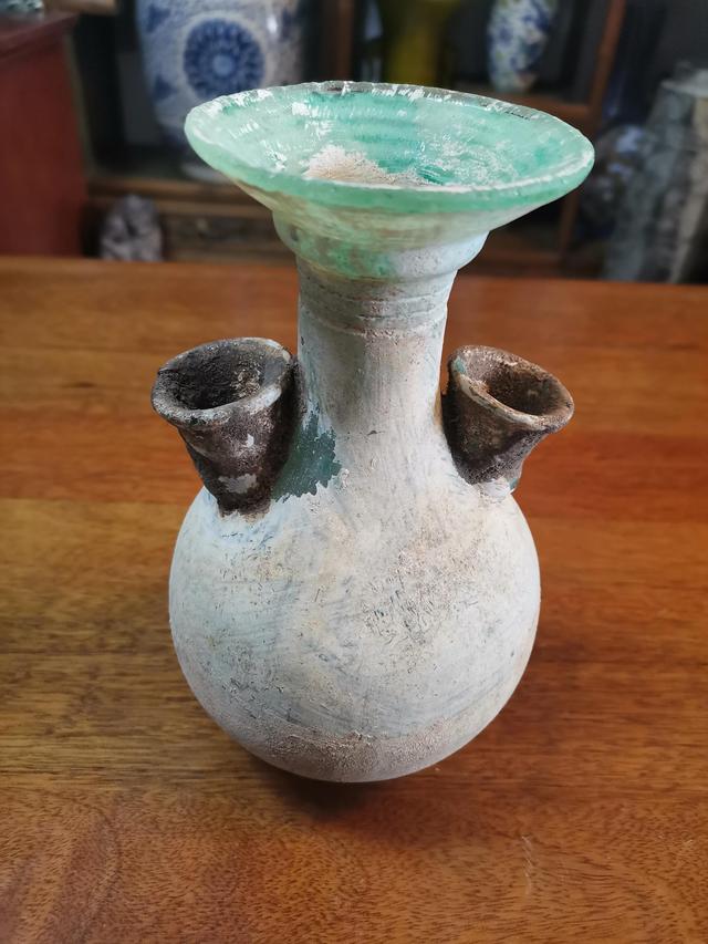 汉代琉璃的特征,汉代琉璃的价值(悍见的古琉璃器)