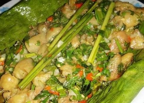 2,这样做出的鸡脚筋比《向往的生活》包烧鸡脚筋还要好吃的,超下饭