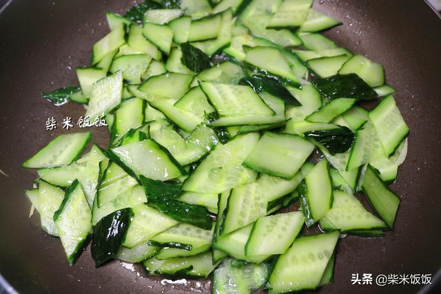 家常鸡蛋炒黄瓜做法大全，黄瓜清脆不出水