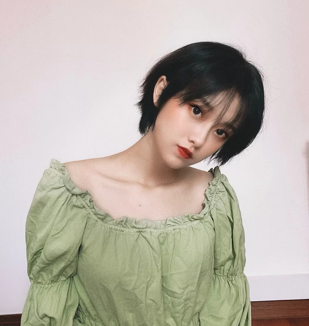 方脸短发发型(适合方脸圆脸减龄女生的短发发型) - 贝贝号