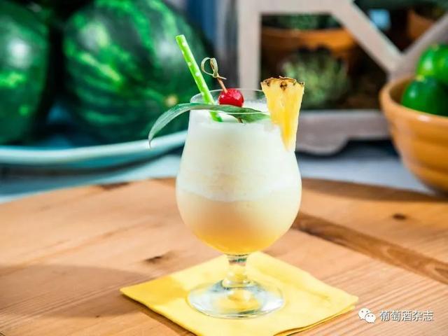 玛格丽特鸡尾酒，玛格丽特鸡尾酒的做法（夏天最热门的鸡尾酒居然是这10款）