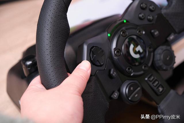 罗技游戏方向盘怎么样，TRUEFORCE力反馈方向盘