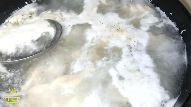 红烧鸡腿的简单做法，怎么做红烧鸡腿（教你做正确红烧鸡腿肉的做法）