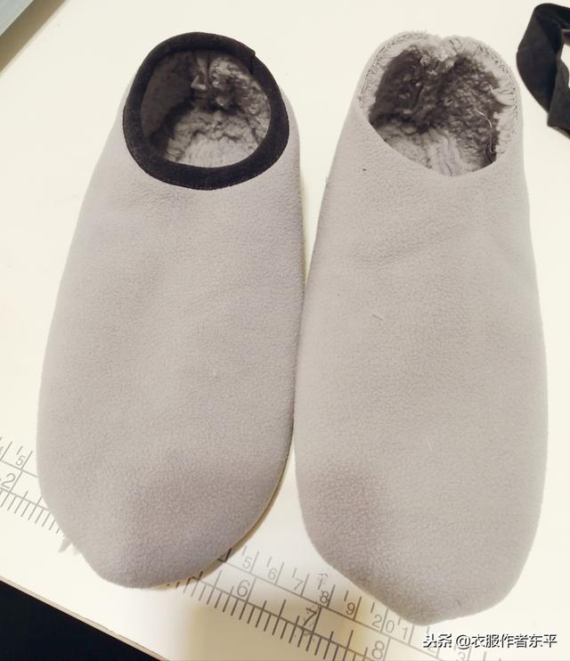 如何制作手工娃娃的袜子，裁衣服剩余的零碎布头不要扔