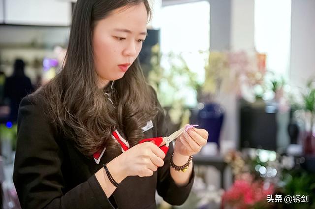 蚕茧怎么保存，蚕茧怎么保存到明年（蚕茧除了缫丝还能变身工艺品）