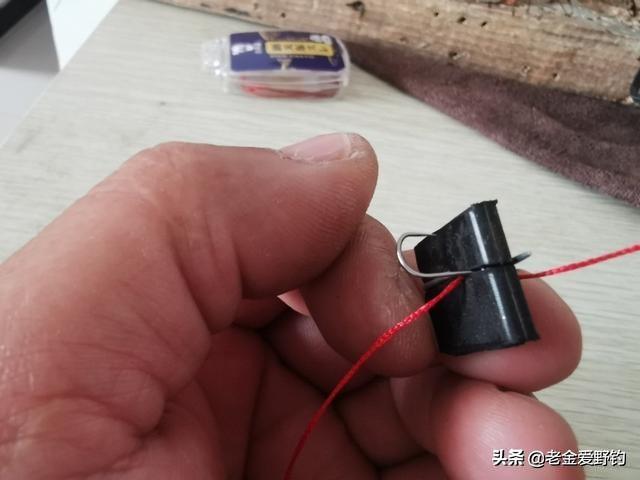 绕线器怎么用，绕线器怎么用（新手也能绑出内绕线鱼钩）
