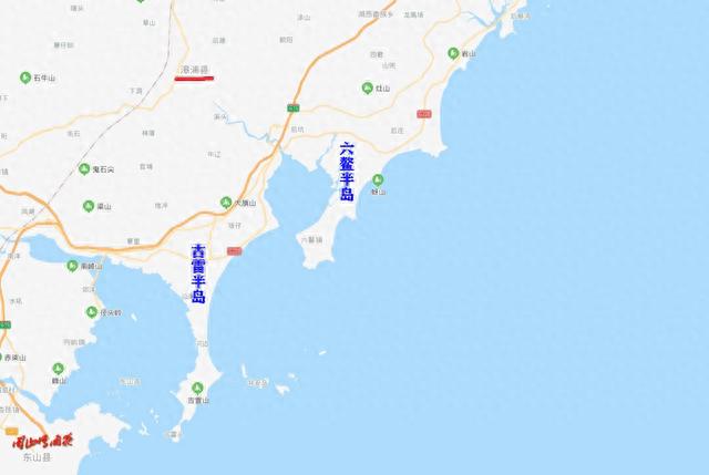 漳浦六鳌海边礁石的抽象画廊，一个面对大海可以静静发呆的地方