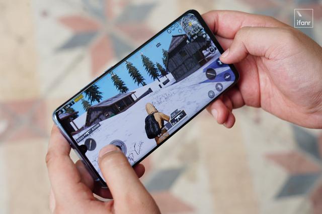 荣耀p30pro，p30pro升级鸿蒙系统（一位面面俱到的艺术生丨模范评测）