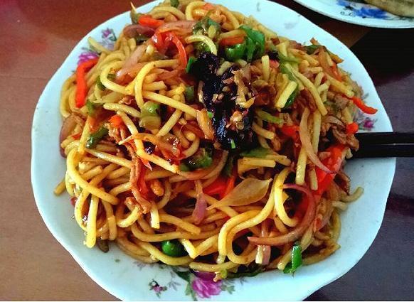 江西炒粉正宗做法过程，江西家常美食之炒粉