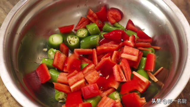 鸡肉怎么炒好吃，鸡肉怎么炒好吃又简单（生炒鸡这样做太好吃了）