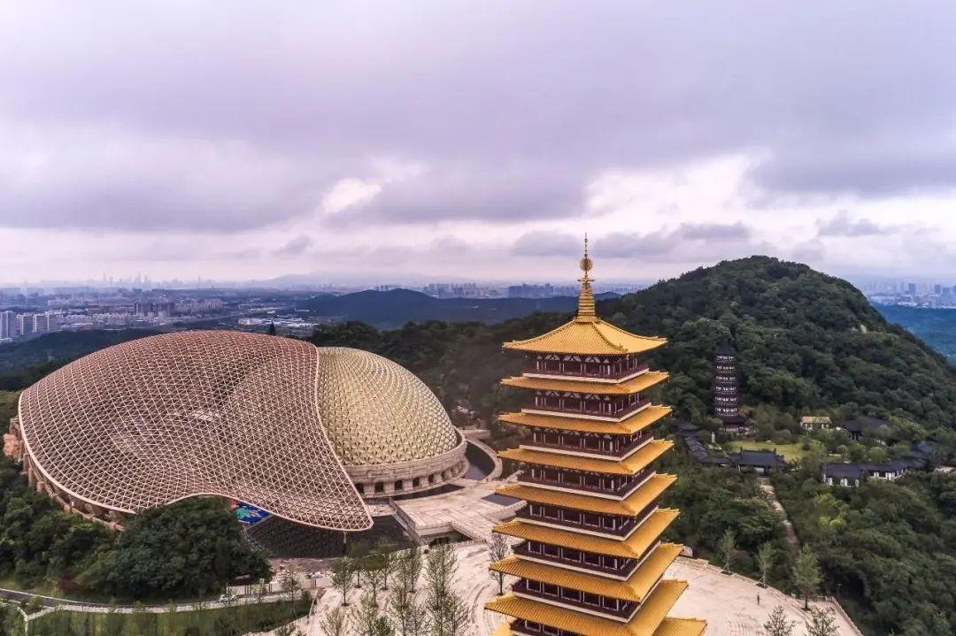 南京佛顶宫(牛首山佛顶宫影视厅)