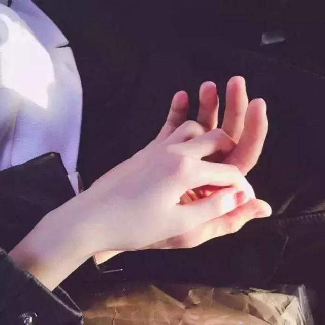 清梦星河微信昵称（满船清梦压星河）网名，清梦星河微信昵称（满船清梦压星河）微信昵称（精选头像丨超甜的情侣头像\u0026情侣网名）