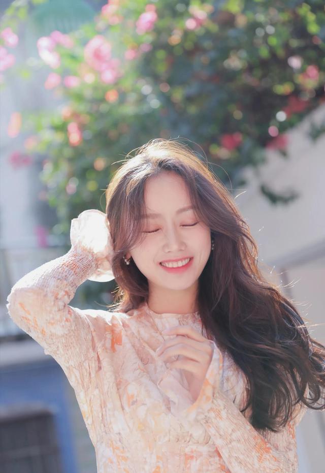 谭湘君♡，微信头像，谭湘君♡（四川美女谭湘君）