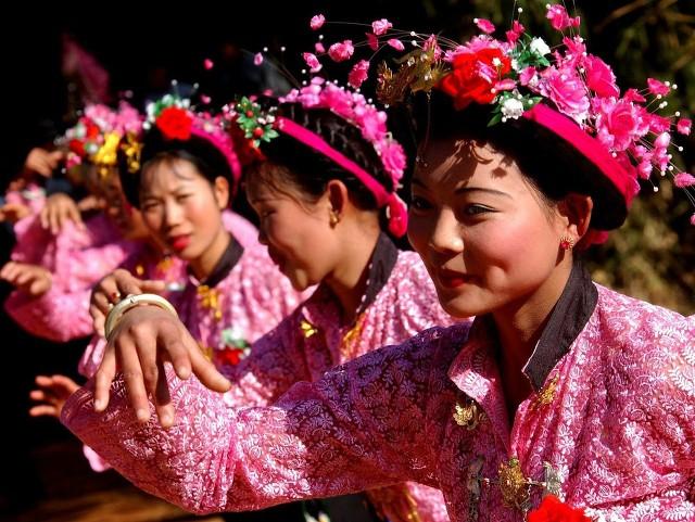 外国有趣的节日及其的来历，起源于外国的节日（十个特别有意思的少数民族的节日）