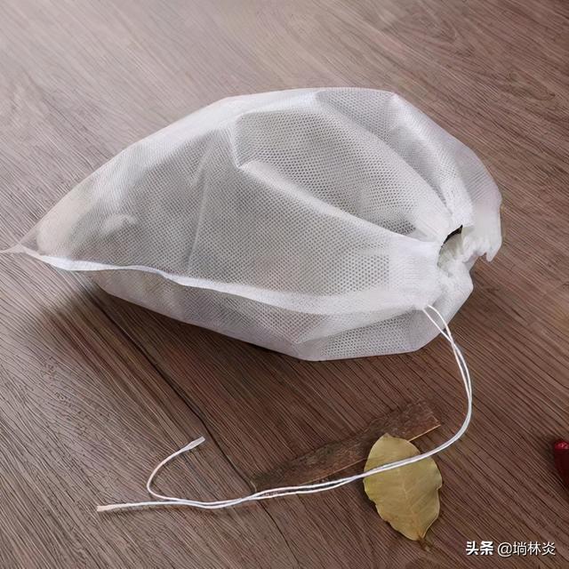 家常腌制大白菜的方法，如何腌制大白菜（一做就会的腌白菜方法）