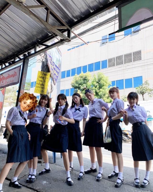 火箭少女全员泰国校服，可爱小学妹，高冷女神你pick哪一个?