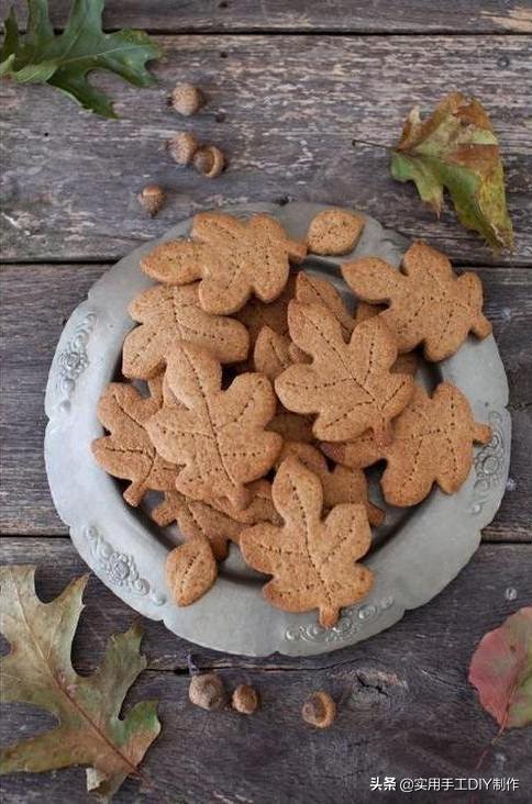 树叶的制作手工制作，如何制作幼儿园树叶手工作品（用各种材料制作的叶子）