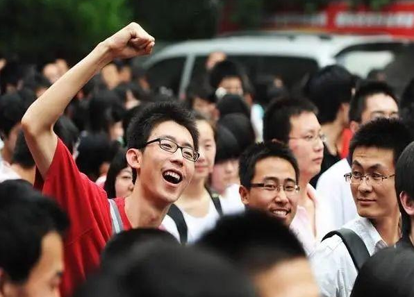 初中学历可以考律师资格证吗（直接发放）