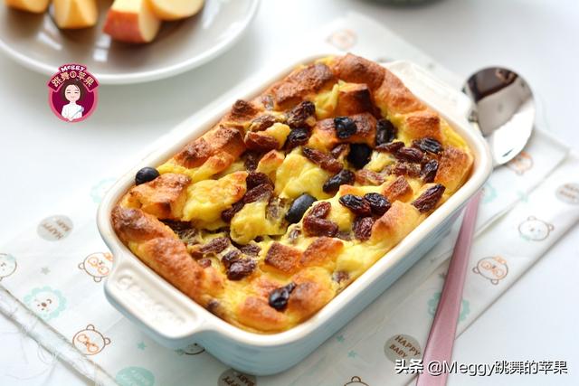 蛋奶吐司布丁步骤，戚风蛋糕里面的布丁怎么做（1盒牛奶2个鸡蛋）