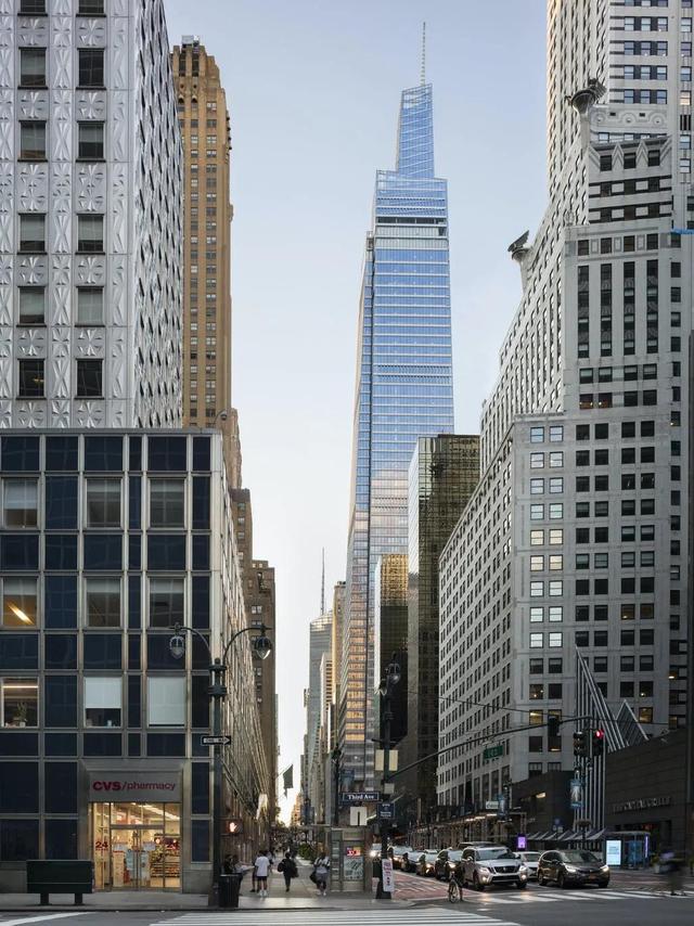 深圳十大高楼排名，世界第一高楼2400米（于2020年竣工的全球十大摩天楼）