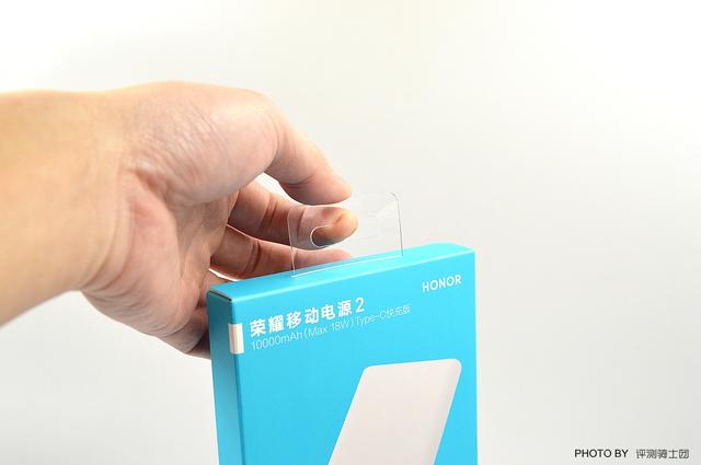 古希腊简欧风来袭 万毫安大容量电霸-荣耀移动电源2评测