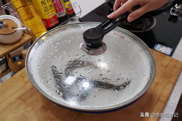 泥鳅喜欢吃什么，泥鳅吃什么（泥鳅身上这地方不能吃）