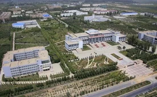 塔里木大学在哪个城市，塔里木大学是一本还是二本（世界上唯一一座建在沙漠里的大学——新疆兵团塔里木大学）