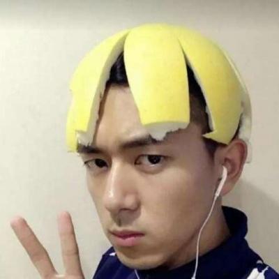 初吻给了烟初吻给了糖网名，初吻给了烟初吻给了糖微信昵称（爆炸十足可爱网名男生等你垂怜-可爱点）