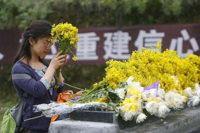 2021清明节上坟最佳时间 2021清明节上坟什么时间最合适，2021清明节上坟最佳时间（清明节、中元节、寒衣节上坟的时间问题）