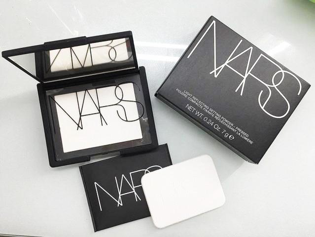 油性皮肤用粉底霜还是散粉,4款适合油皮的定妆产品