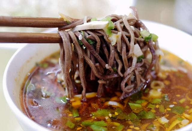 长武血条汤怎么做，血条汤：独一无二的长武味道