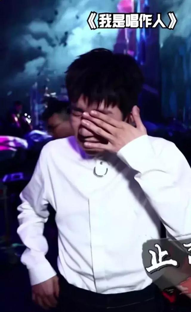 王源抽烟吗 王源会不会抽烟，王源抽烟吗（年少成名，却因吸烟人设崩塌）