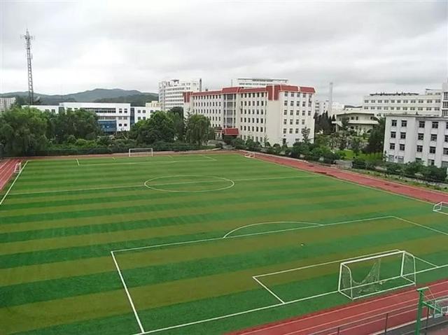 辽东学院宿舍条件怎么样，辽东学院宿舍几人间（辽宁省普通高等院校）