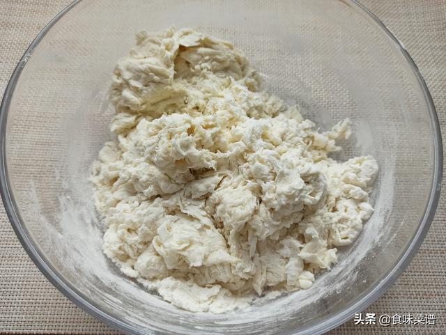 各种烙饼的做法，各种烙饼的做法大全（“末伏烙饼摊鸡蛋”）