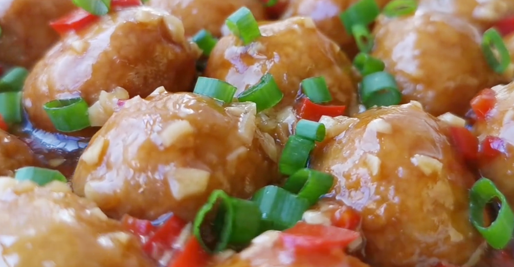 【莲藕鸡肉丸】做法步骤图 外焦里脆嫩 营养又美味-起舞食谱网