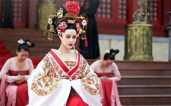 神龙政变是怎么回事，为何要发动神龙政变软禁武则天