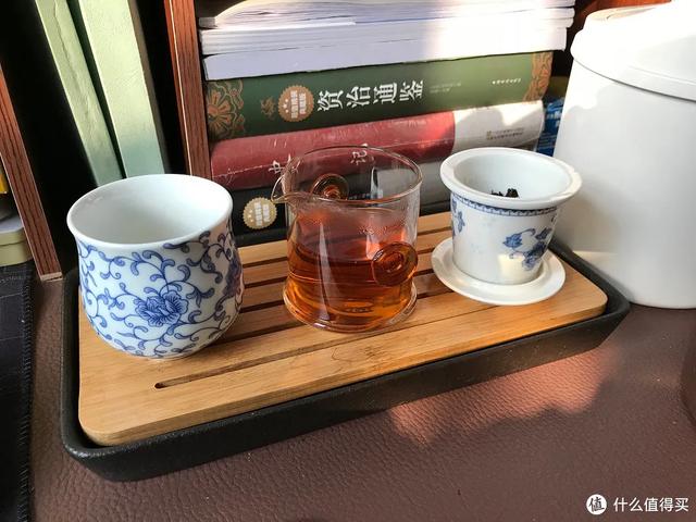 怎样简单包书皮，包书皮简单又好用的方法（包书皮，拢共分几步）