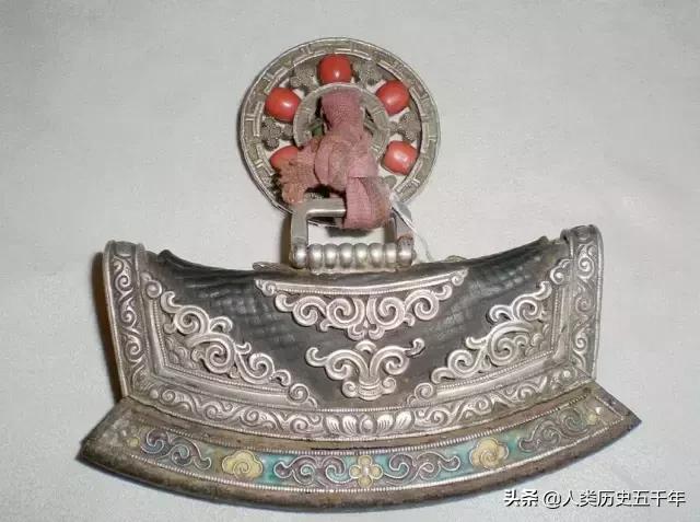 打火石是什么材料，古代打火石是什么材料（古人用的打火机——火镰）