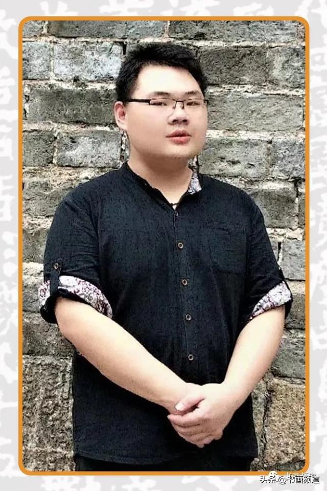 提手旁一个卑念什么，左边一个提手旁（云冈杯·首届全国魏碑书法双年展获奖作品展播）